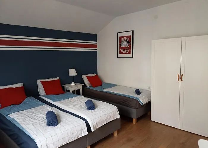 Big Blue - 10 Osobowy Apartment